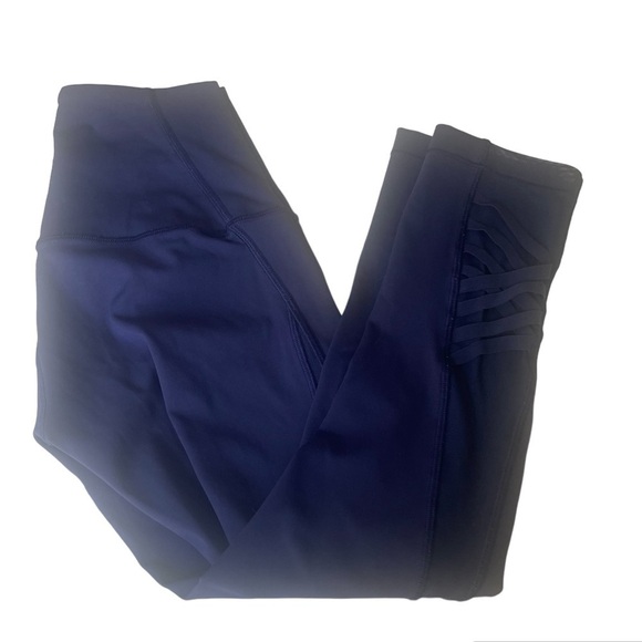 lululemon minimalist hero blue cropped leggings criss cross mesh detail - Picture 5 of 6